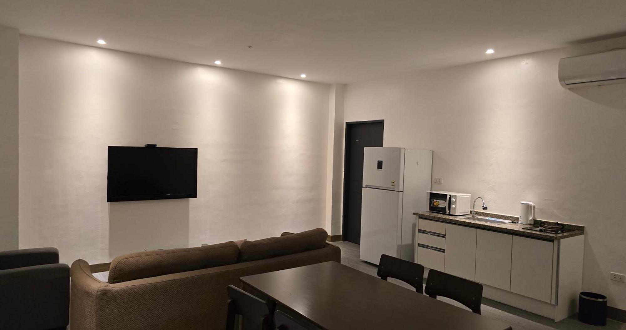Aston Stay And Villas Mabalacat Extérieur photo